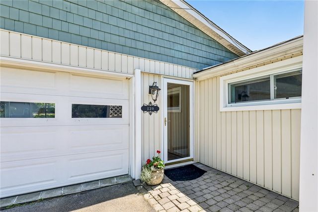120 Lakeview Rd, Franklin Twp, PA 16123