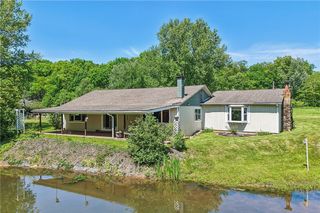 120 Lakeview Rd, Franklin Twp, PA 16123