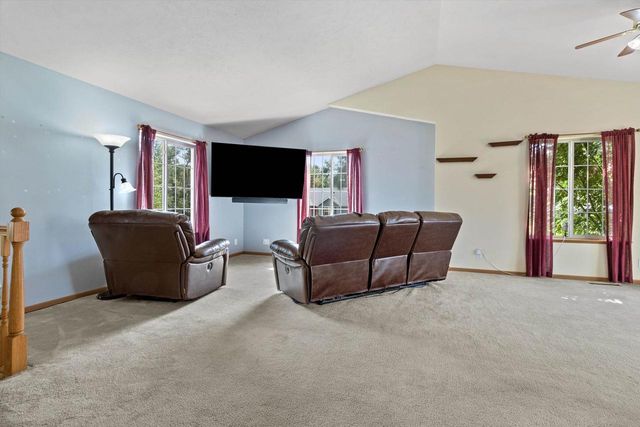 325 W Rice Drive, Beloit, WI 53511