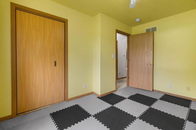 325 W Rice Drive, Beloit, WI 53511
