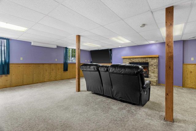 325 W Rice Drive, Beloit, WI 53511