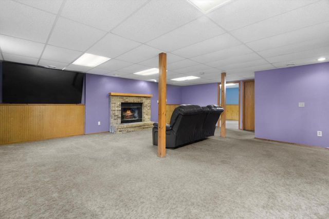 325 W Rice Drive, Beloit, WI 53511