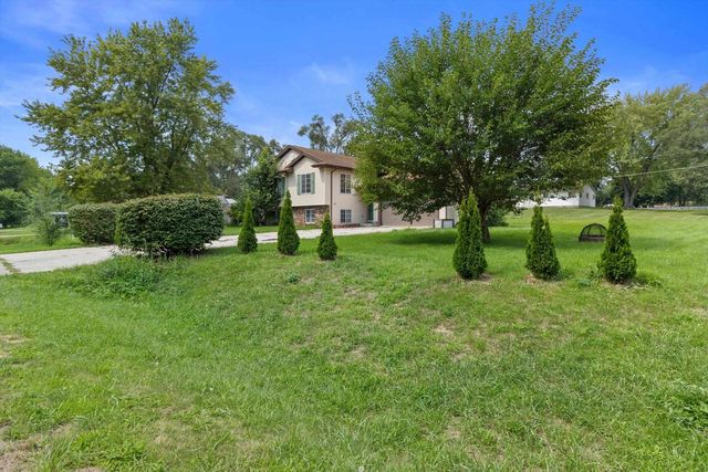 325 W Rice Drive, Beloit, WI 53511