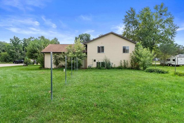 325 W Rice Drive, Beloit, WI 53511