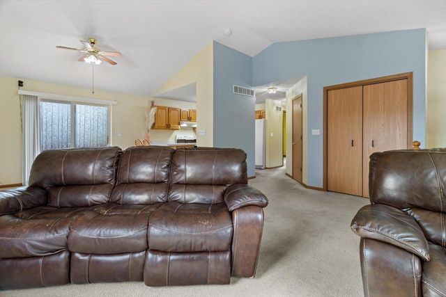 325 W Rice Drive, Beloit, WI 53511