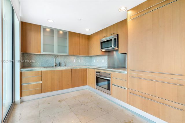 2627 S Bayshore Drive 1008, Miami, FL 33133