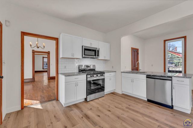 1192 SW Fillmore ST, Topeka, KS 66604