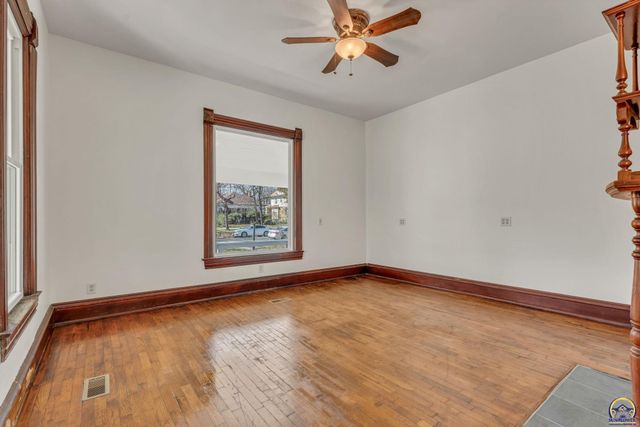 1192 SW Fillmore ST, Topeka, KS 66604