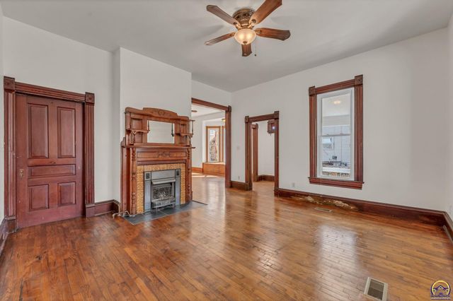 1192 SW Fillmore ST, Topeka, KS 66604