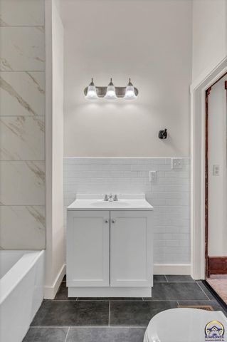 1192 SW Fillmore ST, Topeka, KS 66604