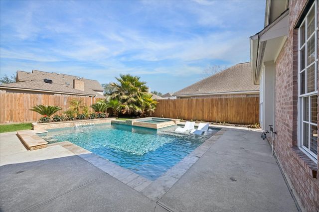 3311 Almond Creek Drive, Houston, TX 77059