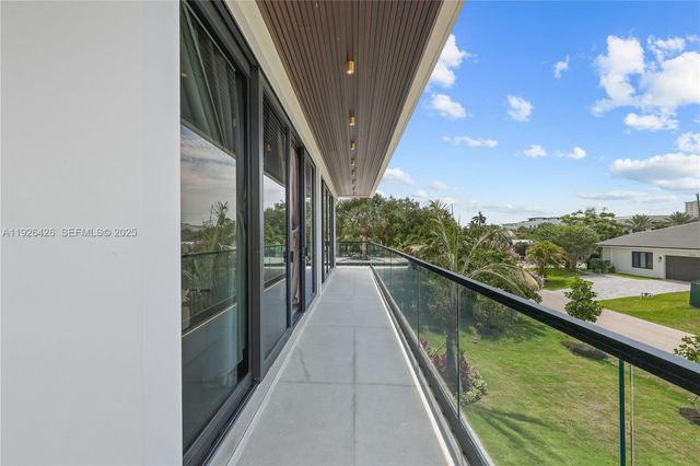 255 Capri Ave, Lauderdale By The Sea, FL 33308