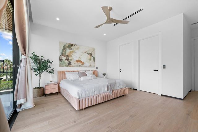 255 Capri Ave, Lauderdale By The Sea, FL 33308