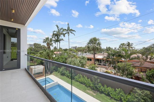 255 Capri Ave, Lauderdale By The Sea, FL 33308