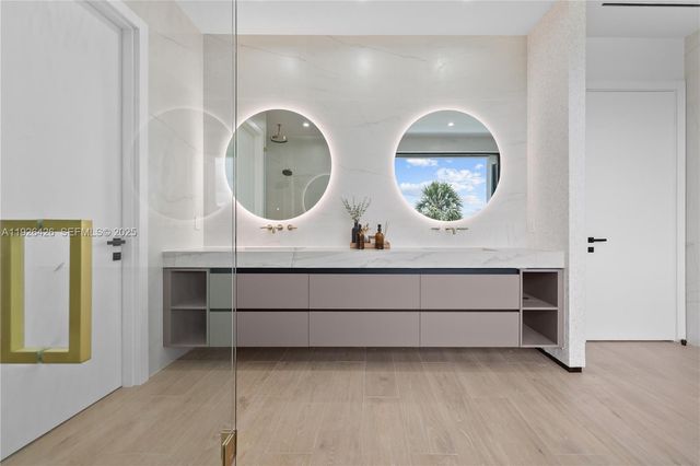 255 Capri Ave, Lauderdale By The Sea, FL 33308