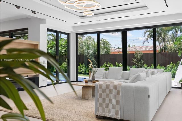 255 Capri Ave, Lauderdale By The Sea, FL 33308