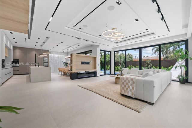 255 Capri Ave, Lauderdale By The Sea, FL 33308