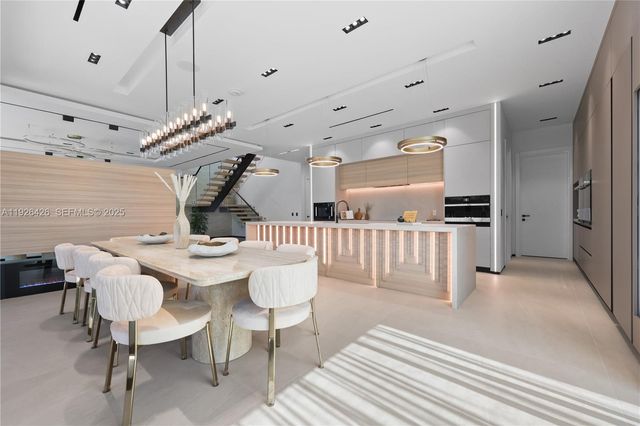 255 Capri Ave, Lauderdale By The Sea, FL 33308