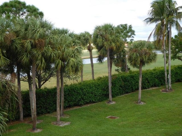 2741 Village Boulevard 304, West Palm Beach, FL 33409