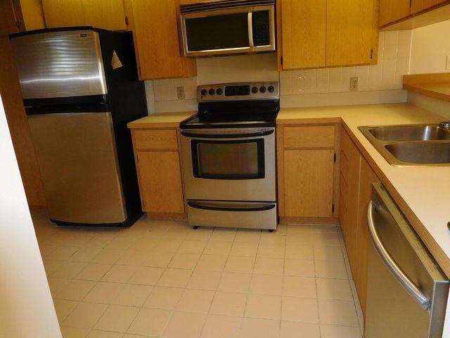 2741 Village Boulevard 304, West Palm Beach, FL 33409