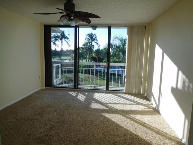 2741 Village Boulevard 304, West Palm Beach, FL 33409