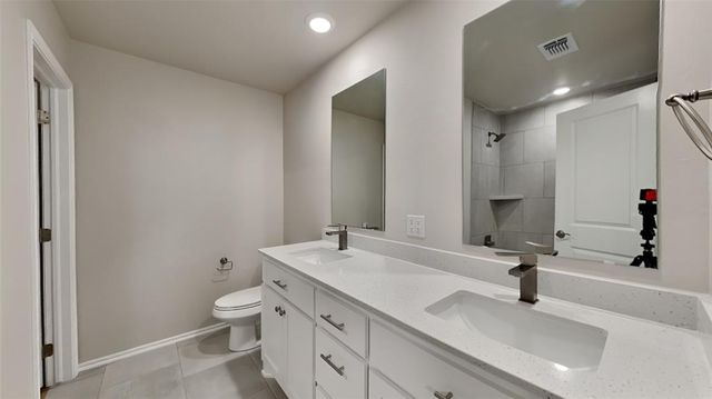 12704 Elba Drive, Yukon, OK 73099