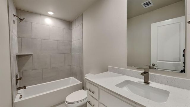 12704 Elba Drive, Yukon, OK 73099