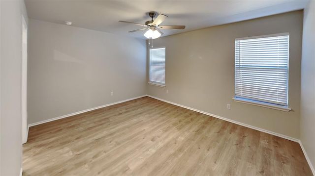 12704 Elba Drive, Yukon, OK 73099