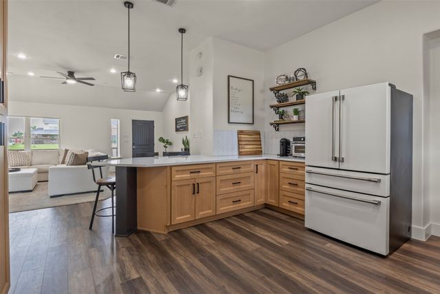 10486 Pheasant Run, Justin, TX 76247