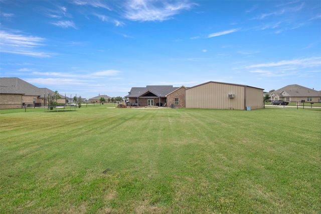 10486 Pheasant Run, Justin, TX 76247