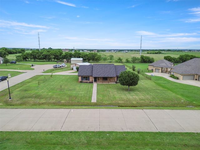 10486 Pheasant Run, Justin, TX 76247