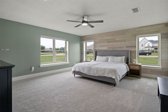 10486 Pheasant Run, Justin, TX 76247