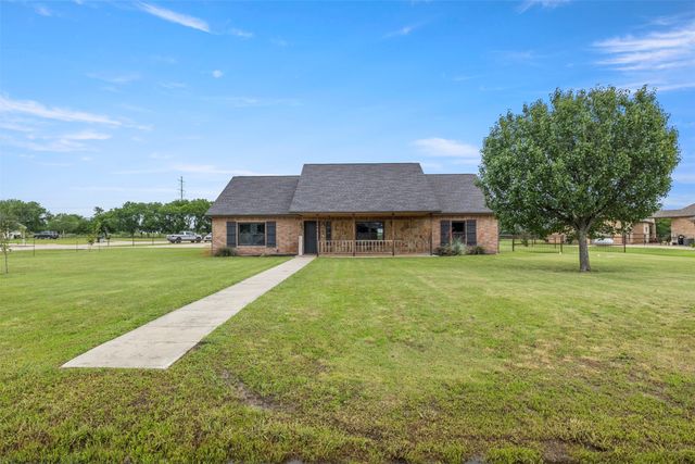 10486 Pheasant Run, Justin, TX 76247