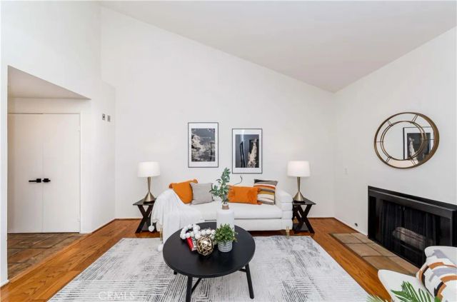 2301 Apricot, Irvine, CA 92618