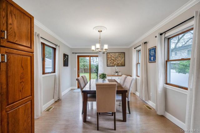 5 Washington Avenue, East Islip, NY 11730