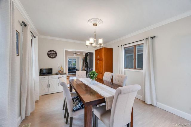 5 Washington Avenue, East Islip, NY 11730