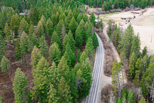 Nka E Deer Park Milan Rd, Chattaroy, WA 99003