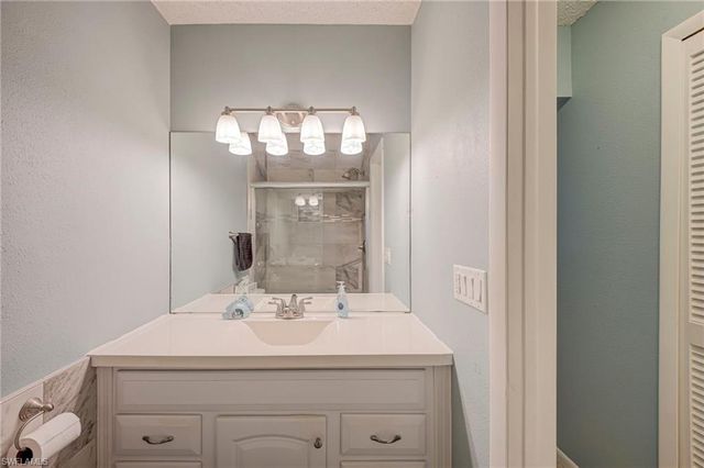 4940 Vincennes ST 204, Cape Coral, FL 33904