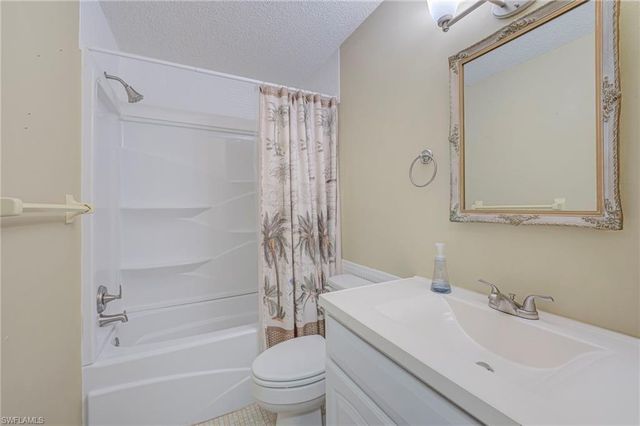 4940 Vincennes ST 204, Cape Coral, FL 33904
