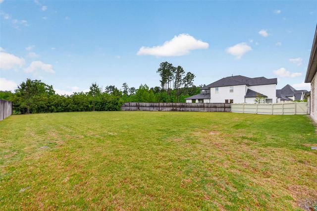 10383 Bayou Oaks Drive, Conroe, TX 77385