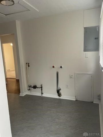 405 Mertland Avenue, Dayton, OH 45431