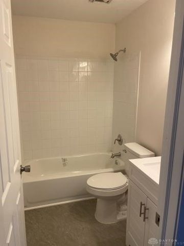 405 Mertland Avenue, Dayton, OH 45431