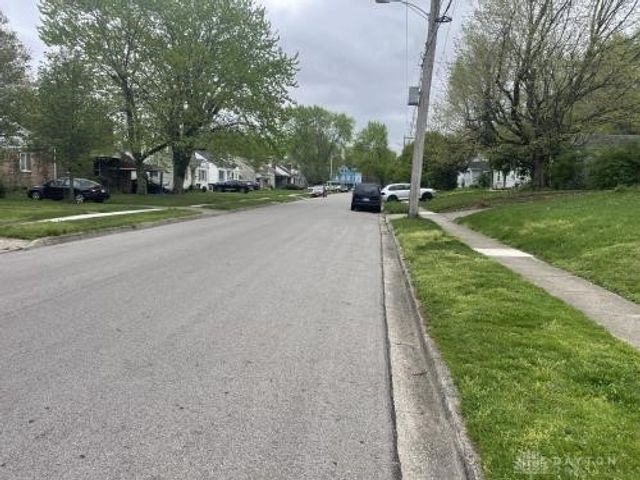 405 Mertland Avenue, Dayton, OH 45431