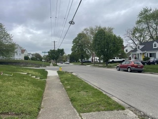 405 Mertland Avenue, Dayton, OH 45431