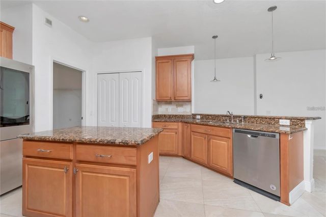 29822 BOYETTE OAKS PLACE, Wesley Chapel, FL 33545