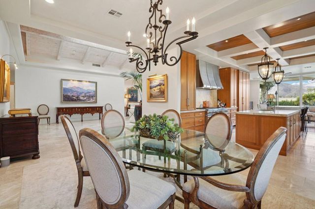 74 Mayfair Drive, Rancho Mirage, CA 92270