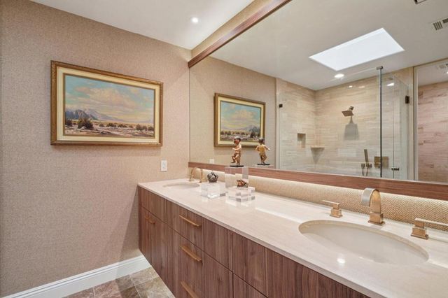 74 Mayfair Drive, Rancho Mirage, CA 92270