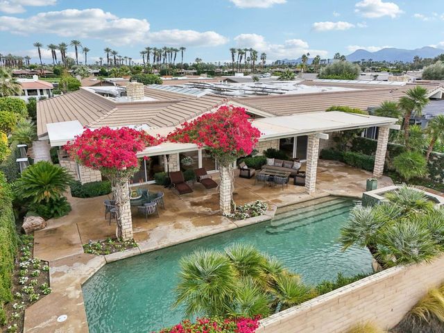 74 Mayfair Drive, Rancho Mirage, CA 92270