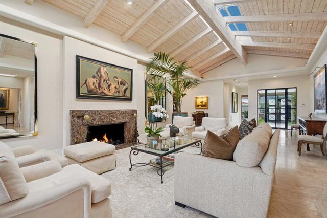 74 Mayfair Drive, Rancho Mirage, CA 92270