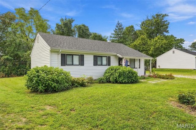 512 Eggering Drive, O'fallon, MO 63366